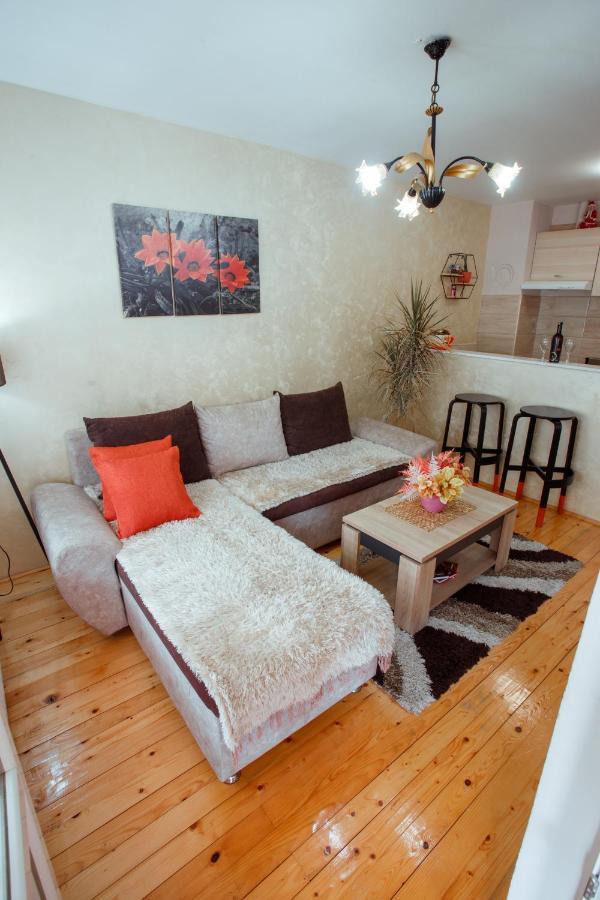 Apartman Marija Apartment Nova Varos Bagian luar foto